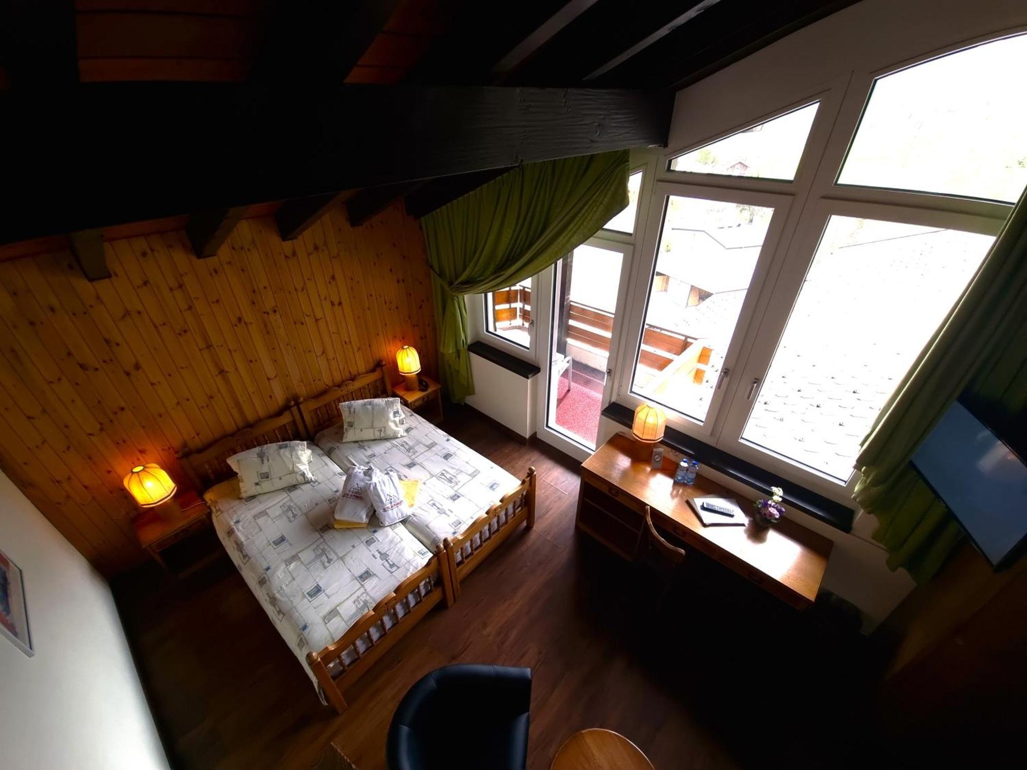 Hotel Alpenblick-Leukerbad-Therme Phòng bức ảnh